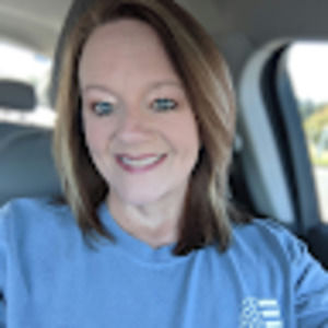 Meet your Posher, Delina